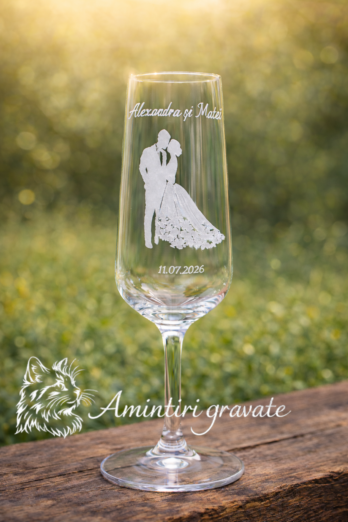 Pahar Șampanie Gravat Siluetă Mire și Mireasă Personalizat – Nuntă